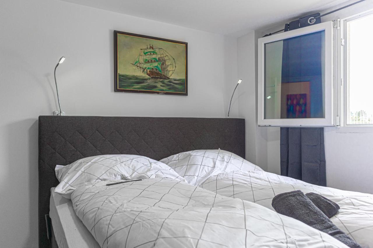 Appartement Exquisite Shared - Your Private In Beautiful